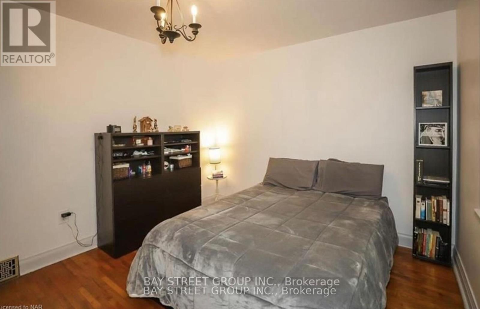 6565 Stamford Green Drive, Niagara Falls, Ontario  L2J 1T9 - Photo 16 - X12385818