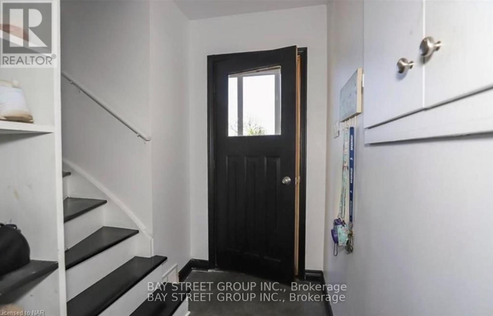 6565 Stamford Green Drive, Niagara Falls, Ontario  L2J 1T9 - Photo 21 - X12385818