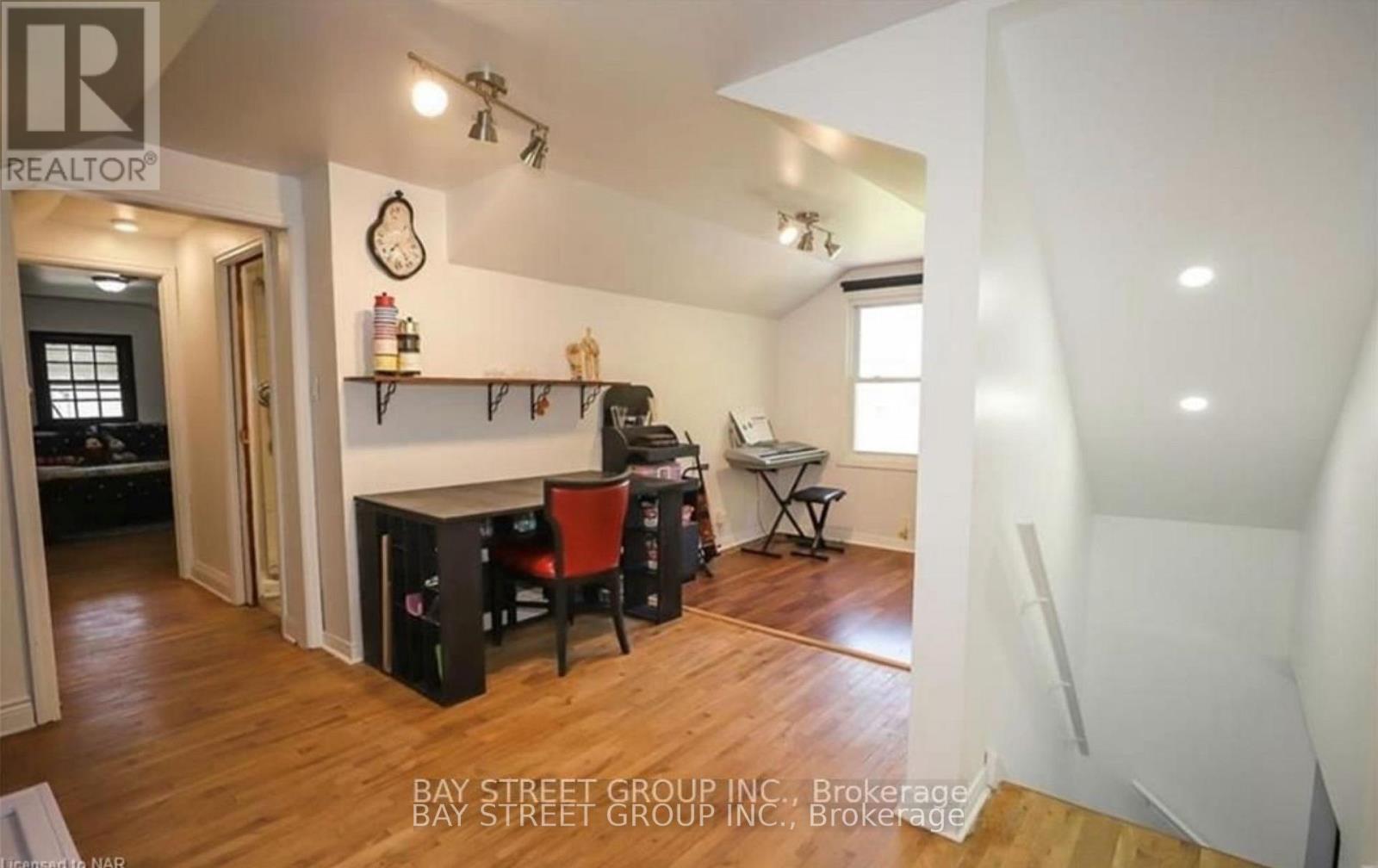 6565 Stamford Green Drive, Niagara Falls, Ontario  L2J 1T9 - Photo 22 - X12385818