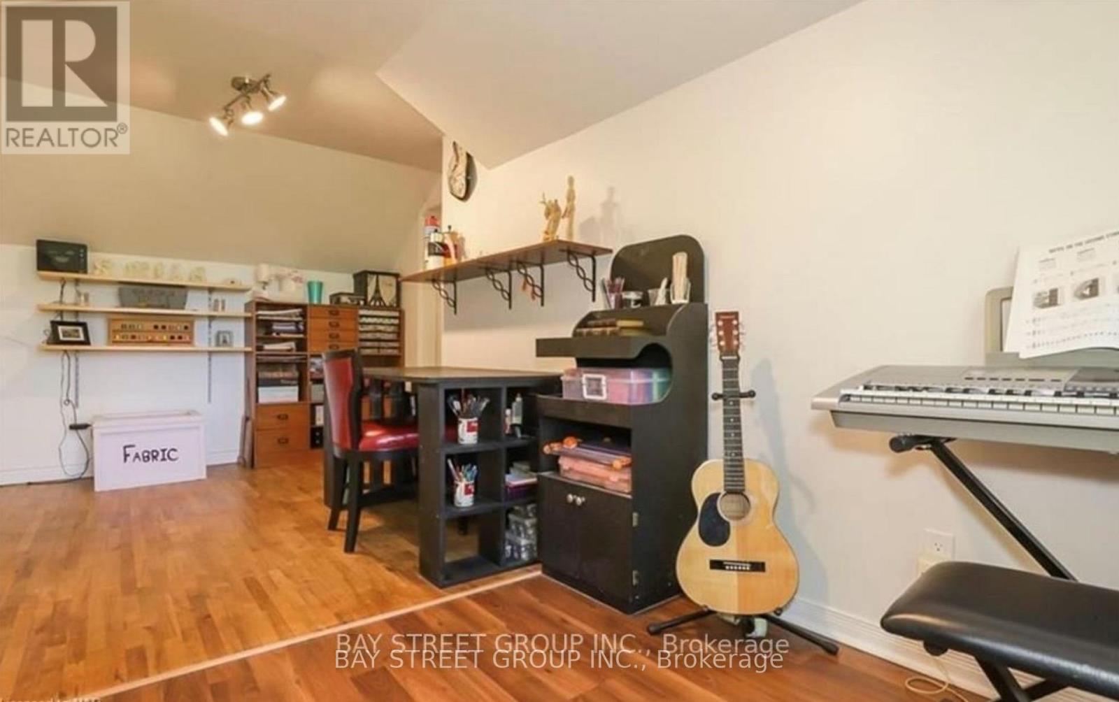 6565 Stamford Green Drive, Niagara Falls, Ontario  L2J 1T9 - Photo 23 - X12385818