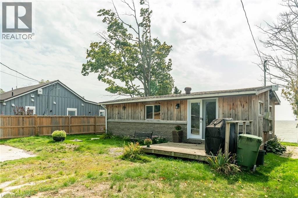 Property at 22 ERIEVIEW Lane image 2