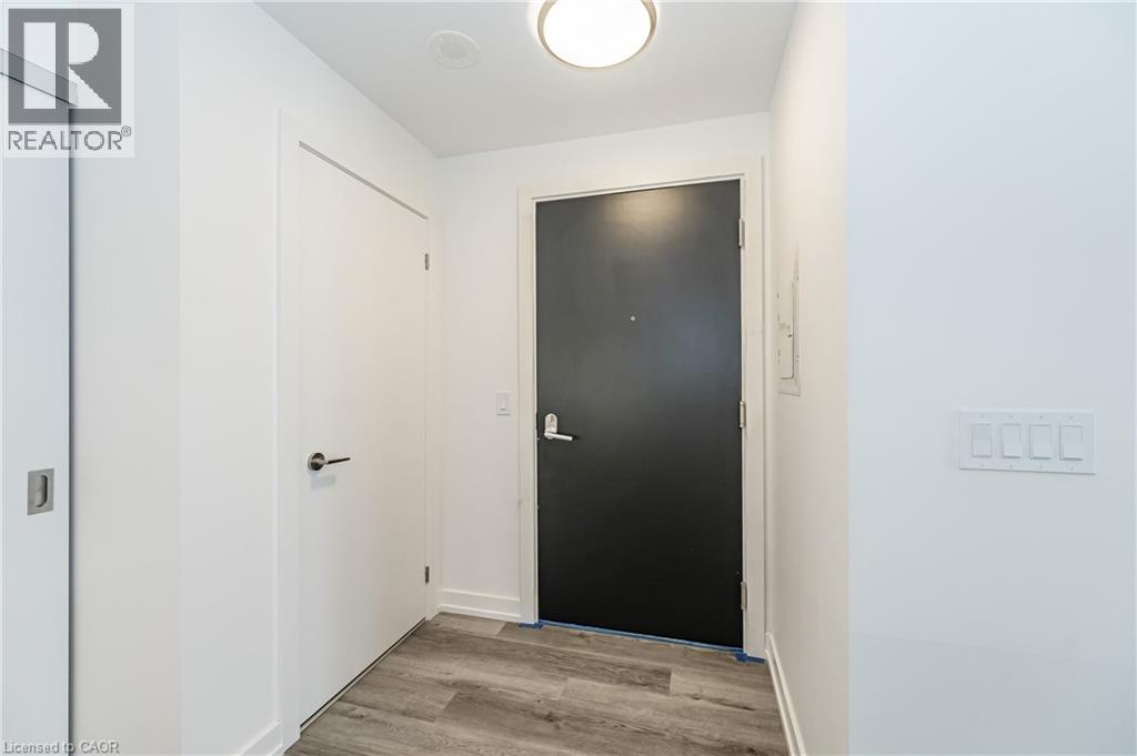 15 Wellington Street S Unit# 907, Kitchener, Ontario  N2G 0E4 - Photo 3 - 40766148