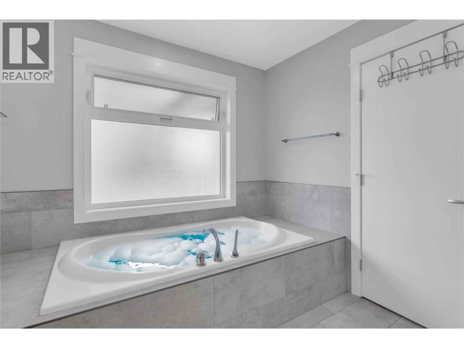 1281 23 Street Se, Salmon Arm, British Columbia  V1E 0C7 - Photo 29 - 10361827