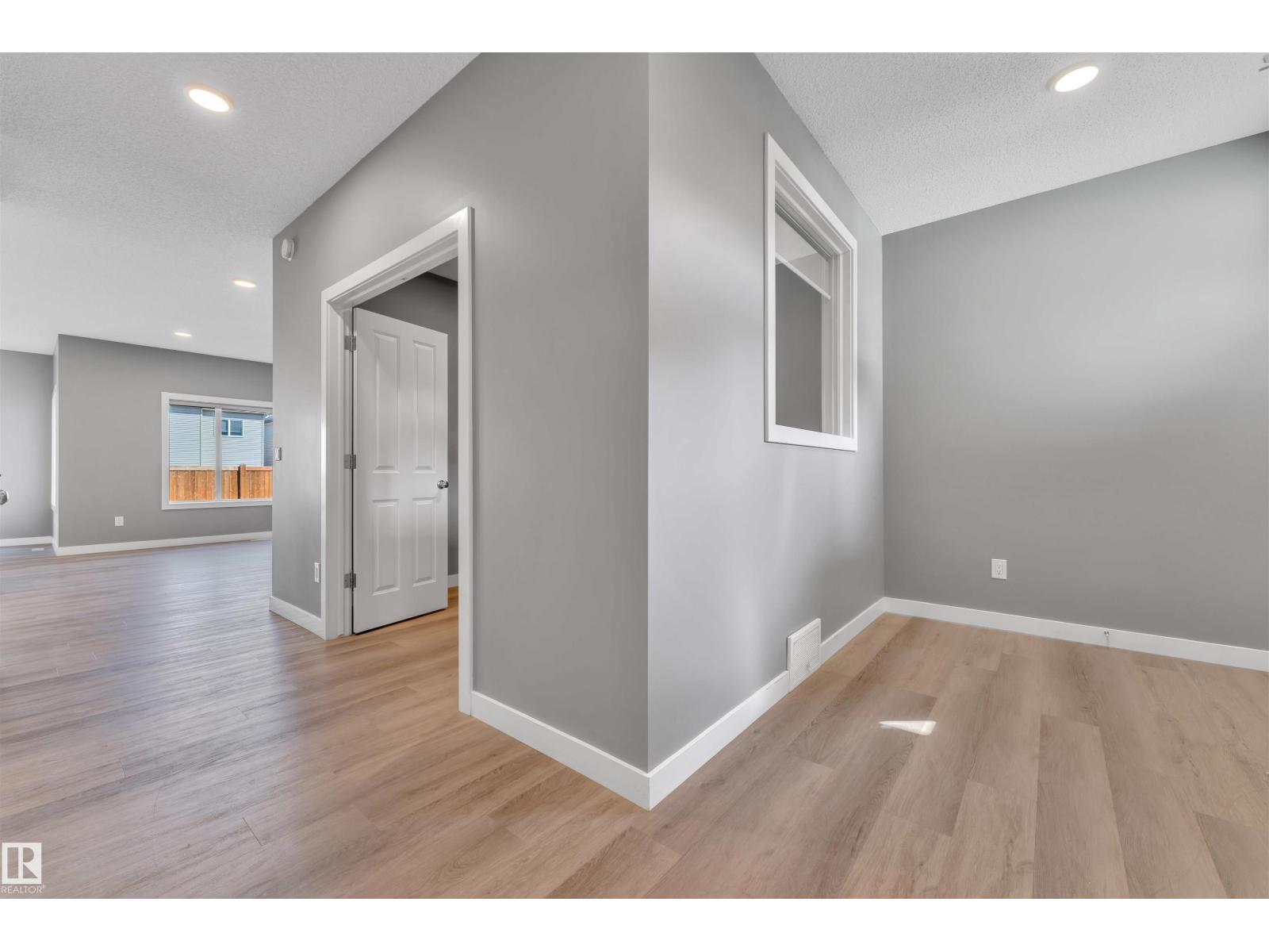 332 35 Av Nw, Edmonton, Alberta  T6T 2P8 - Photo 12 - E4456509