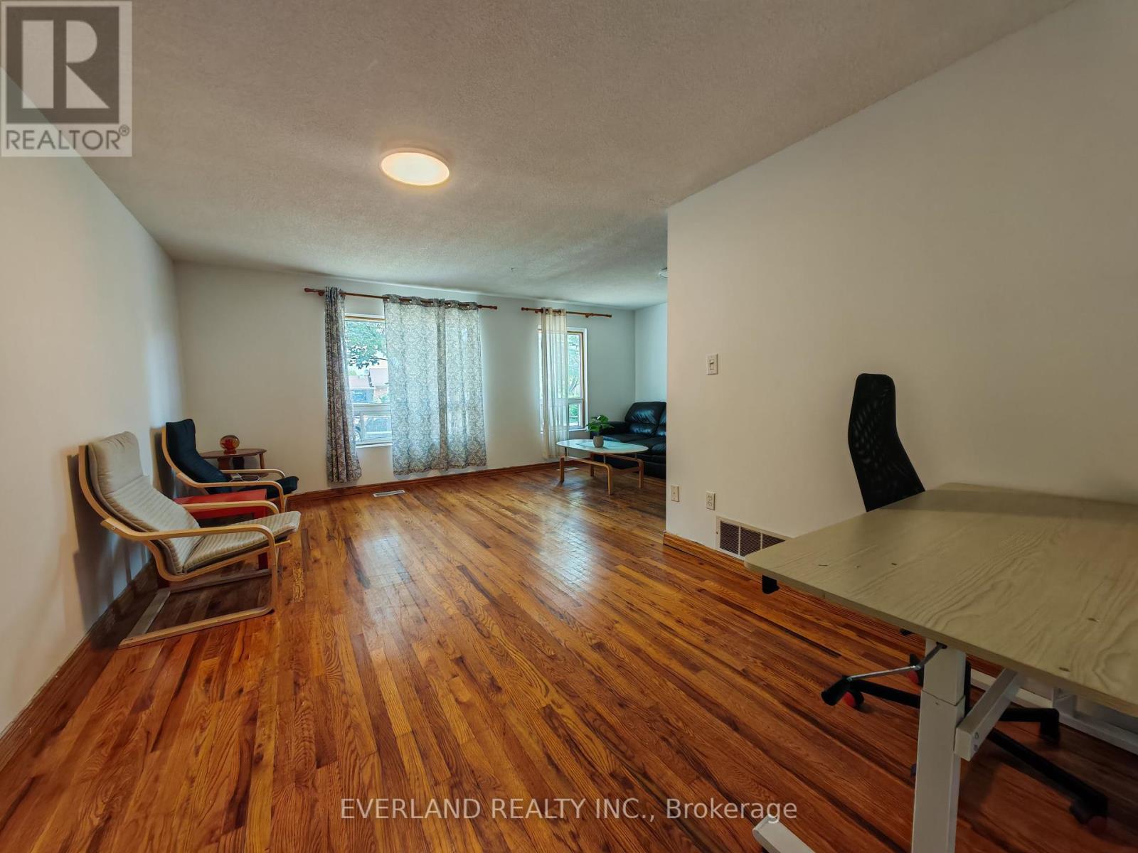 18 Camberley Court, Toronto, Ontario  M1B 2S6 - Photo 10 - E12385824