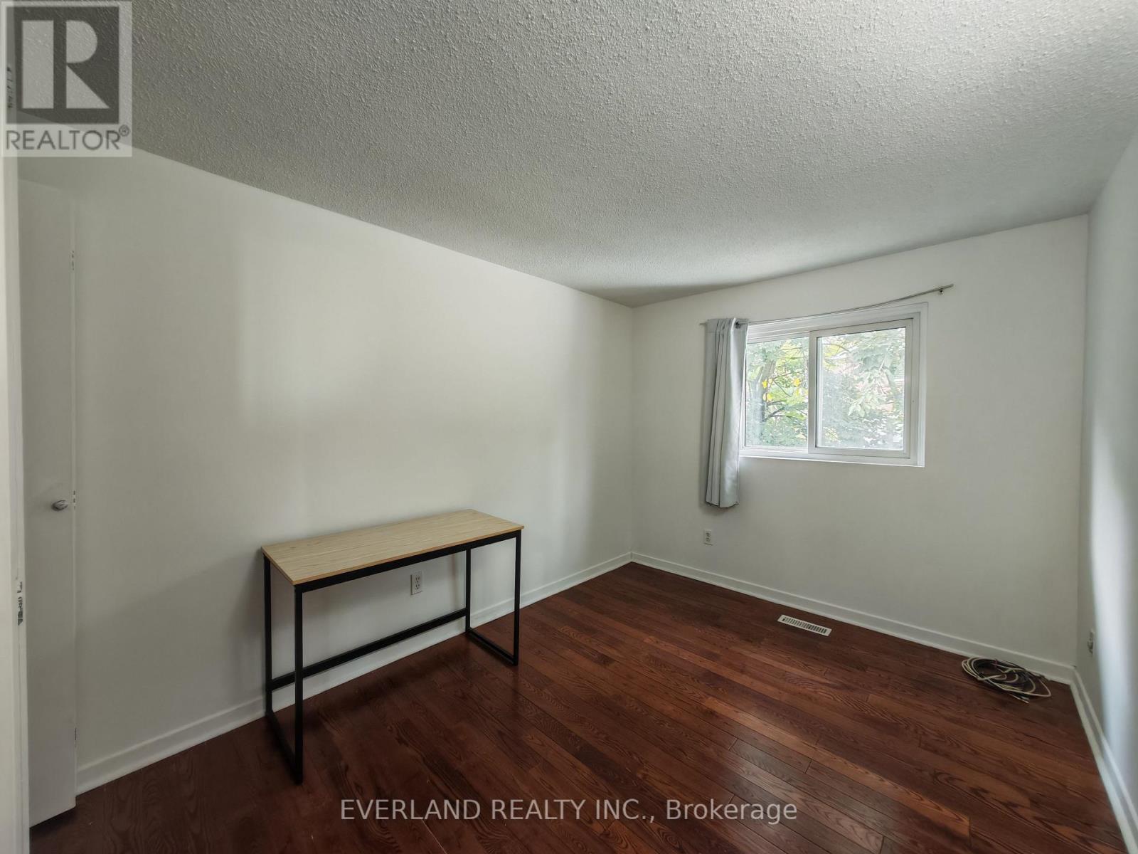 18 Camberley Court, Toronto, Ontario  M1B 2S6 - Photo 7 - E12385824