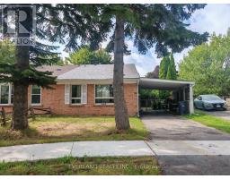 18 CAMBERLEY COURT, Toronto, Ontario