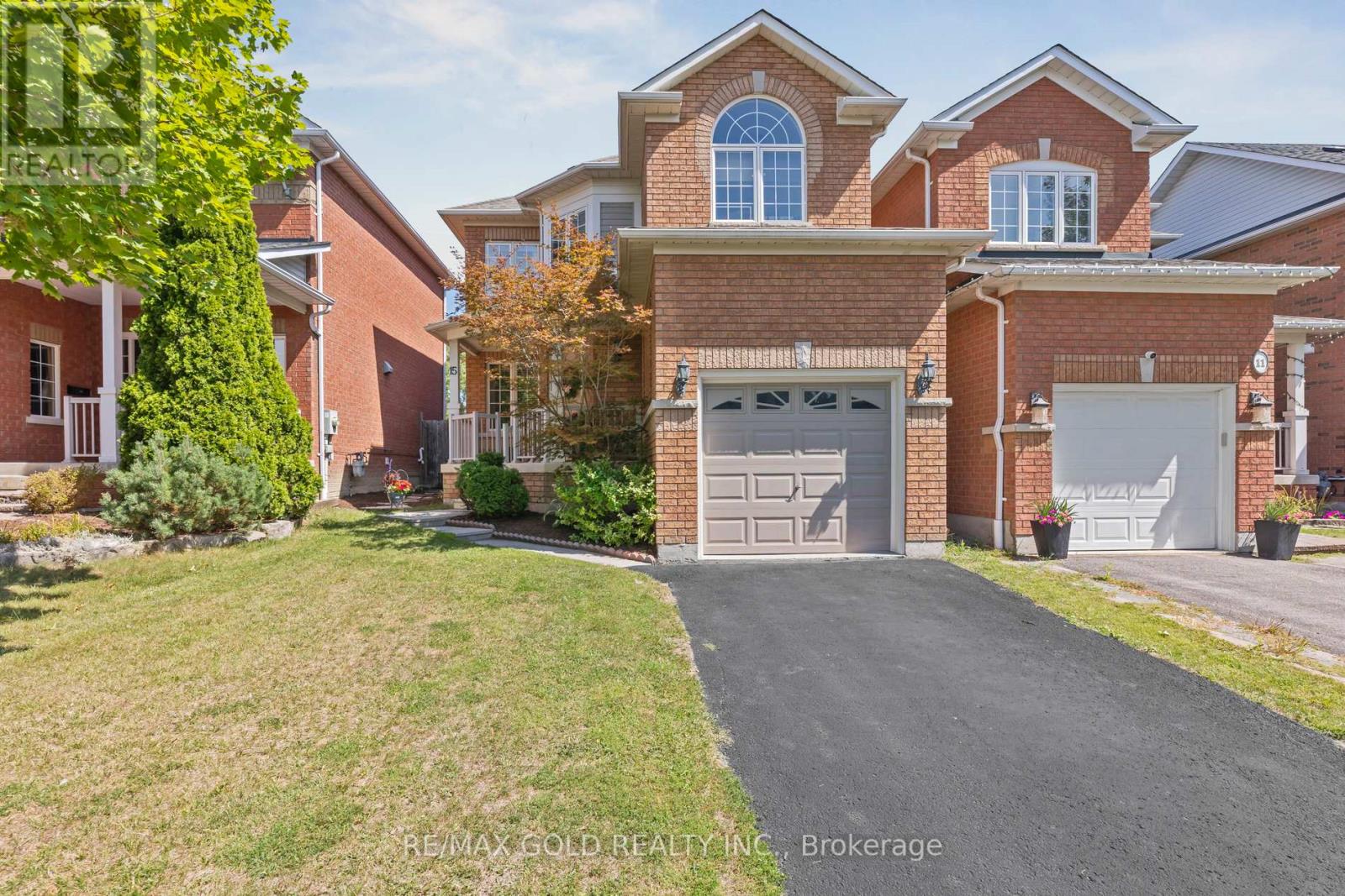 15 Blanchard Court, Whitby (Brooklin), Ontario  L1M 1H5 - Photo 1 - E12385843
