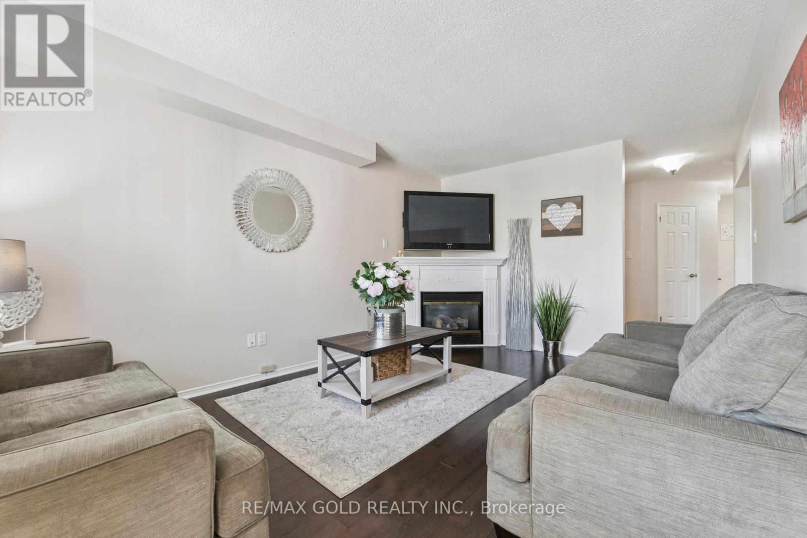15 Blanchard Court, Whitby (Brooklin), Ontario  L1M 1H5 - Photo 11 - E12385843