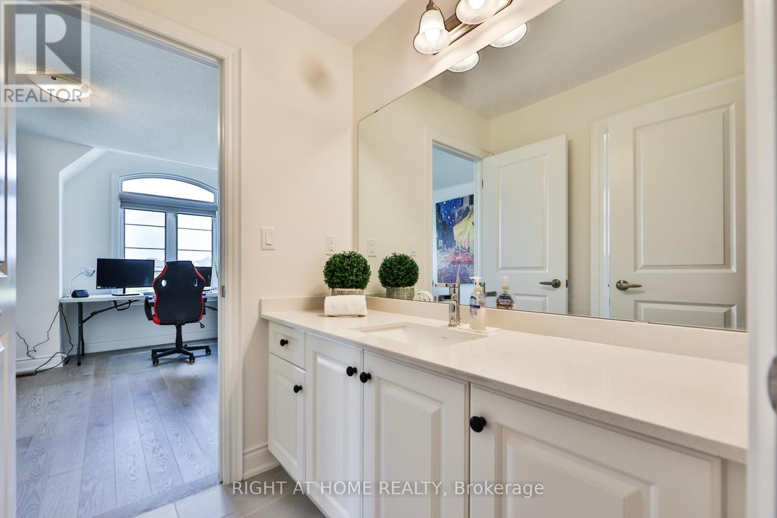 54 Workgreen Park Way Parkway, Brampton (Bram West), Ontario  L6Y 6J5 - Photo 28 - W12385827