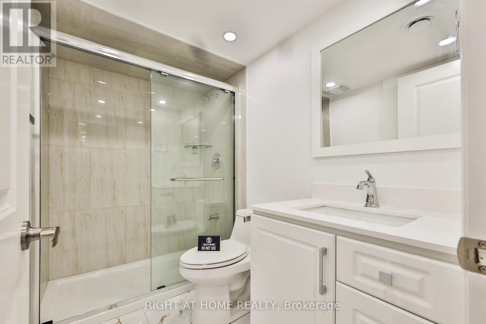 54 Workgreen Park Way Parkway, Brampton (Bram West), Ontario  L6Y 6J5 - Photo 40 - W12385827