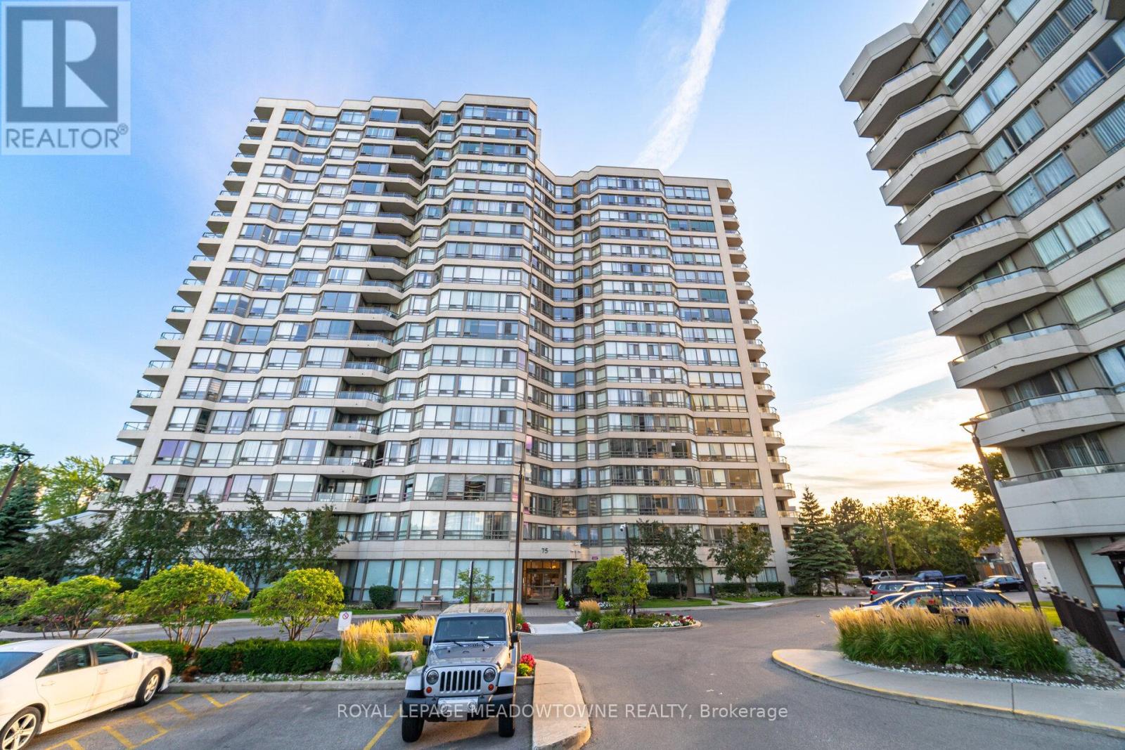 406 - 75 KING STREET E, Mississauga, Ontario
