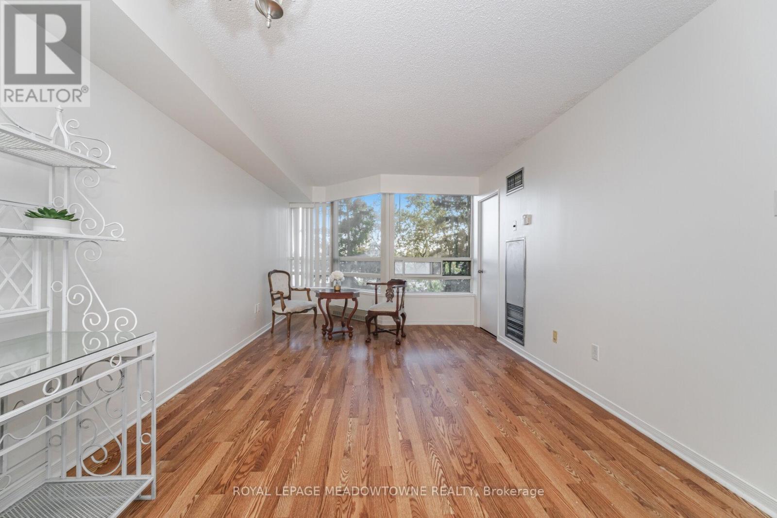 406 - 75 King Street E, Mississauga, Ontario  L5A 4G5 - Photo 12 - W12385839