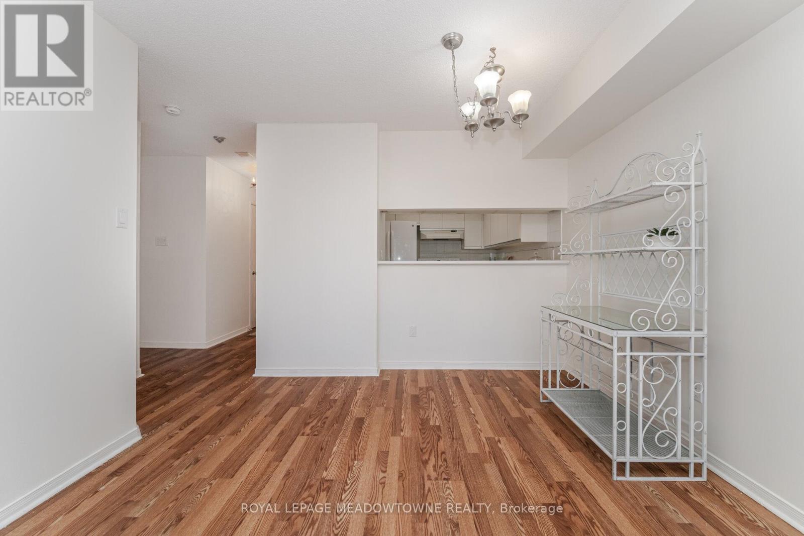 406 - 75 King Street E, Mississauga, Ontario  L5A 4G5 - Photo 14 - W12385839