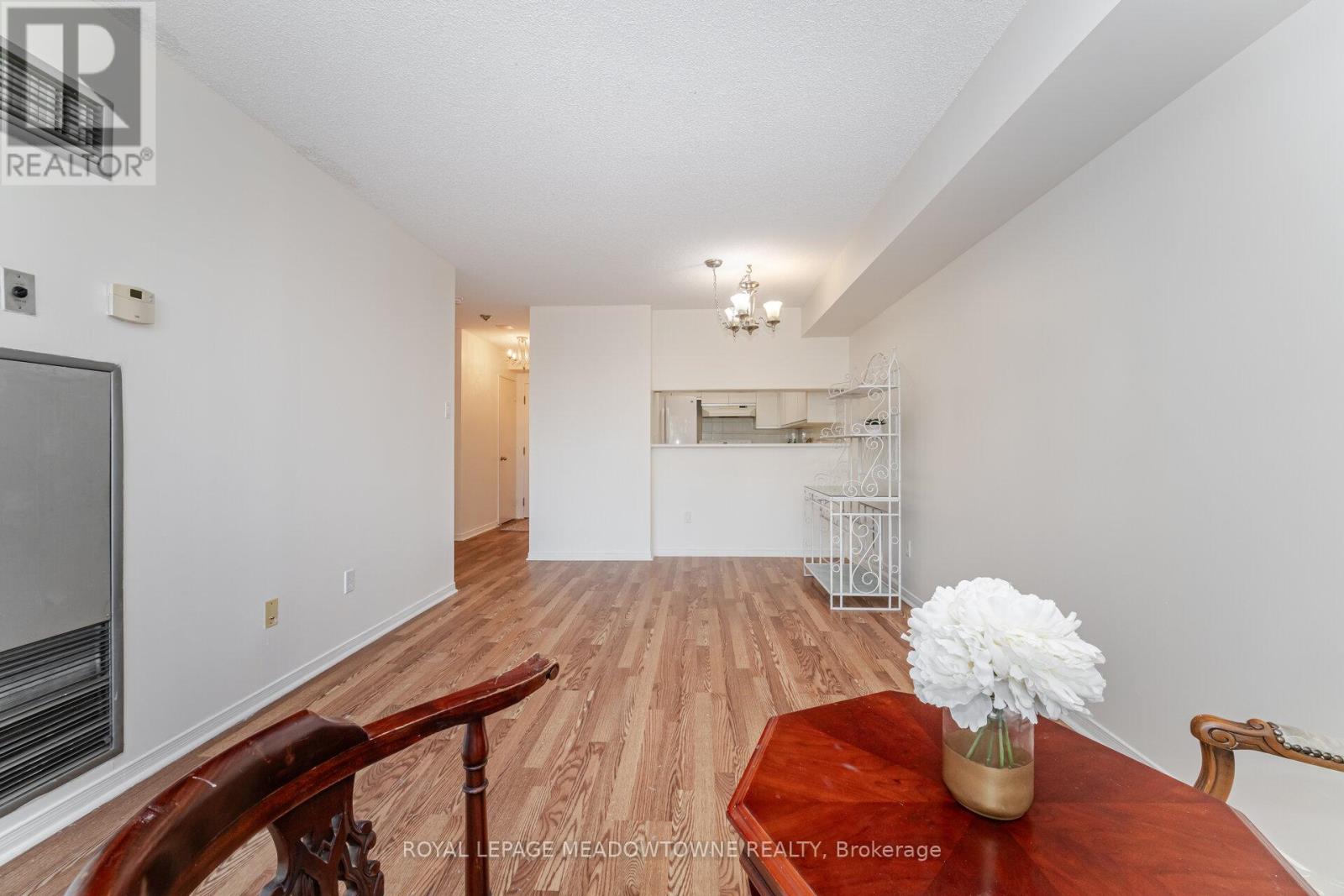 406 - 75 King Street E, Mississauga, Ontario  L5A 4G5 - Photo 22 - W12385839