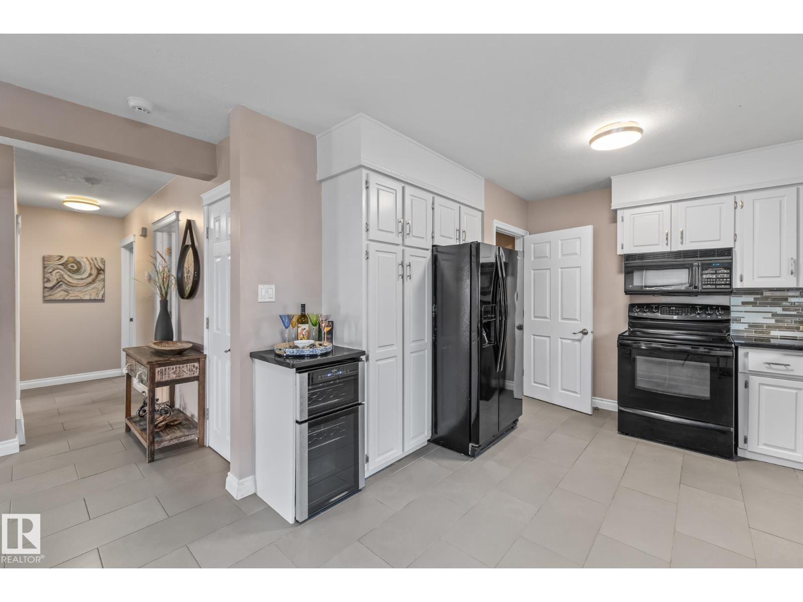 6308 94b Av Nw, Edmonton, Alberta  T6B 0Z6 - Photo 9 - E4449464