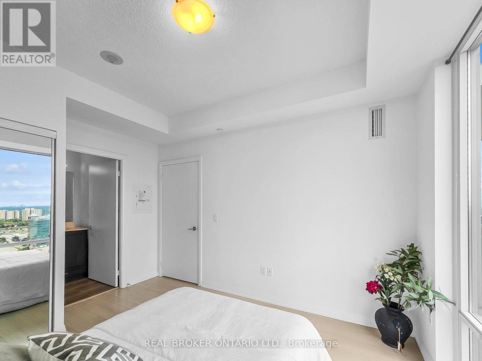 2210 - 55 Ann O'reilly Road, Toronto (Henry Farm), Ontario  M2J 0E1 - Photo 10 - C12385860