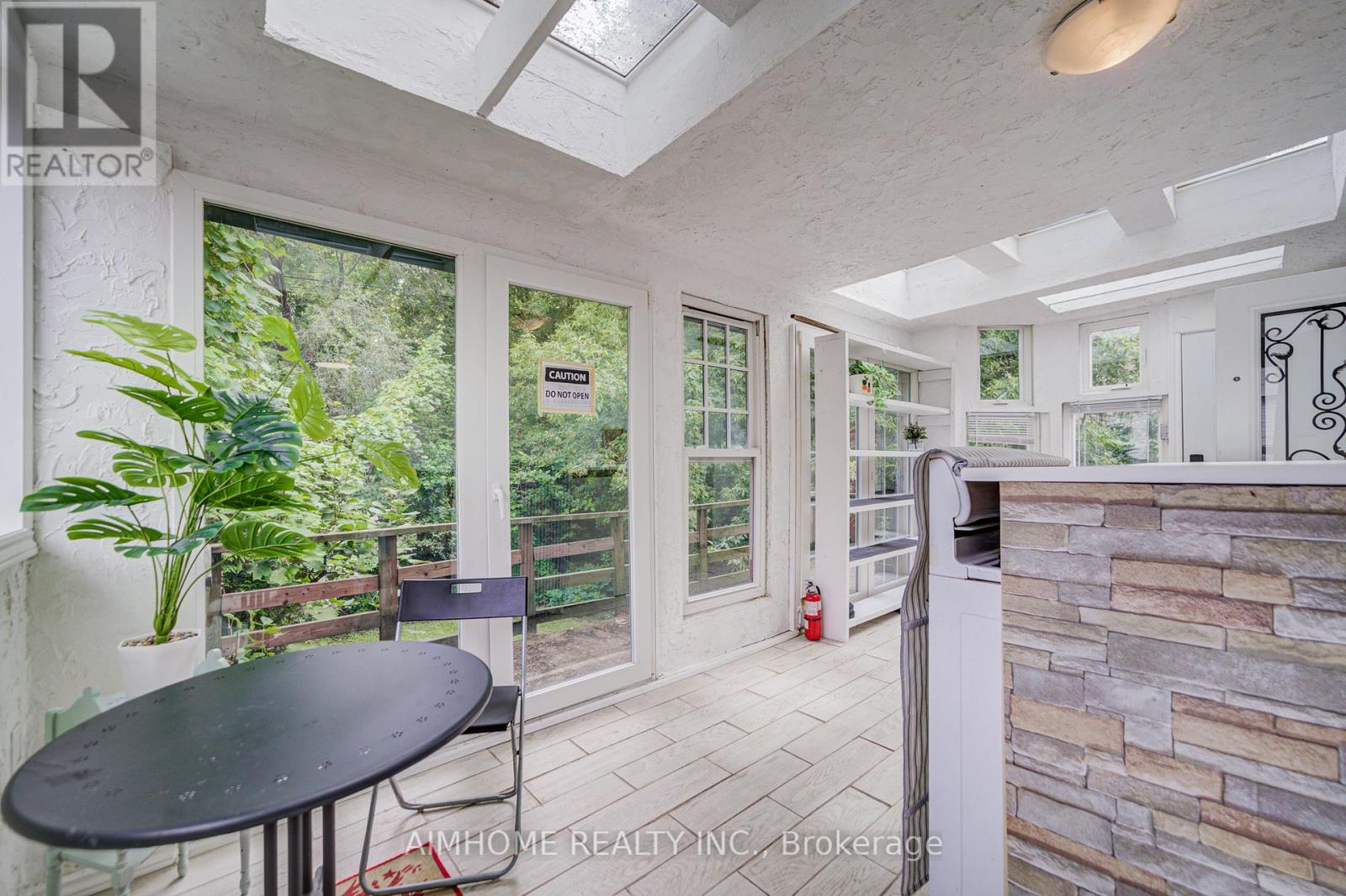 5 Macey Avenue, Toronto, Ontario  M1L 2T6 - Photo 12 - E12385373