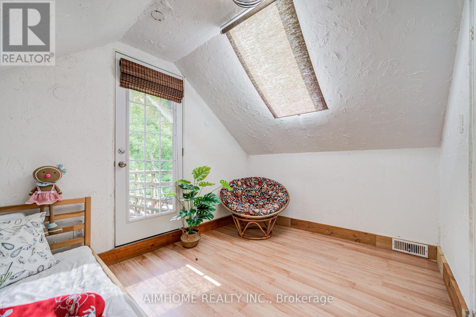 5 Macey Avenue, Toronto, Ontario  M1L 2T6 - Photo 21 - E12385373