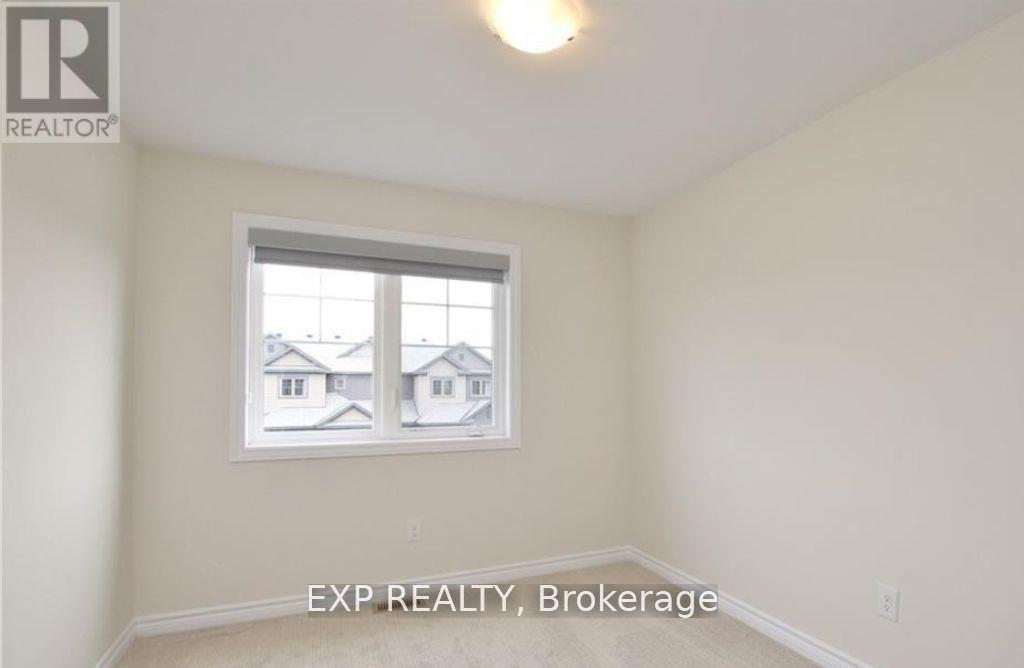 18 Rookie Crescent, Ottawa, Ontario  K2V 0R9 - Photo 15 - X12385873