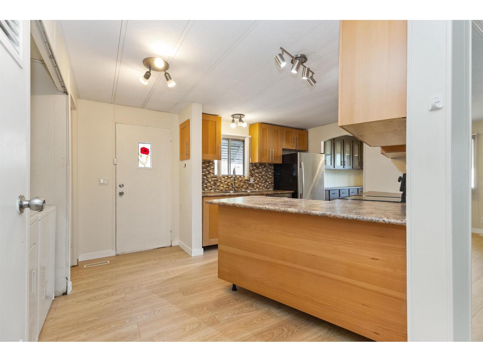 58 8220 King George Boulevard, Surrey, British Columbia  V3W 6E1 - Photo 13 - R3044455