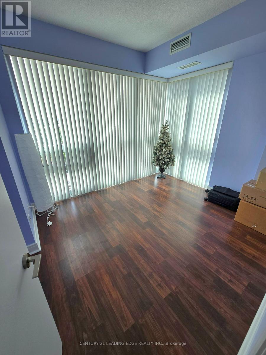 914 - 35 Brian Peck Crescent, Toronto (Thorncliffe Park), Ontario  M4G 0A5 - Photo 11 - C12385698