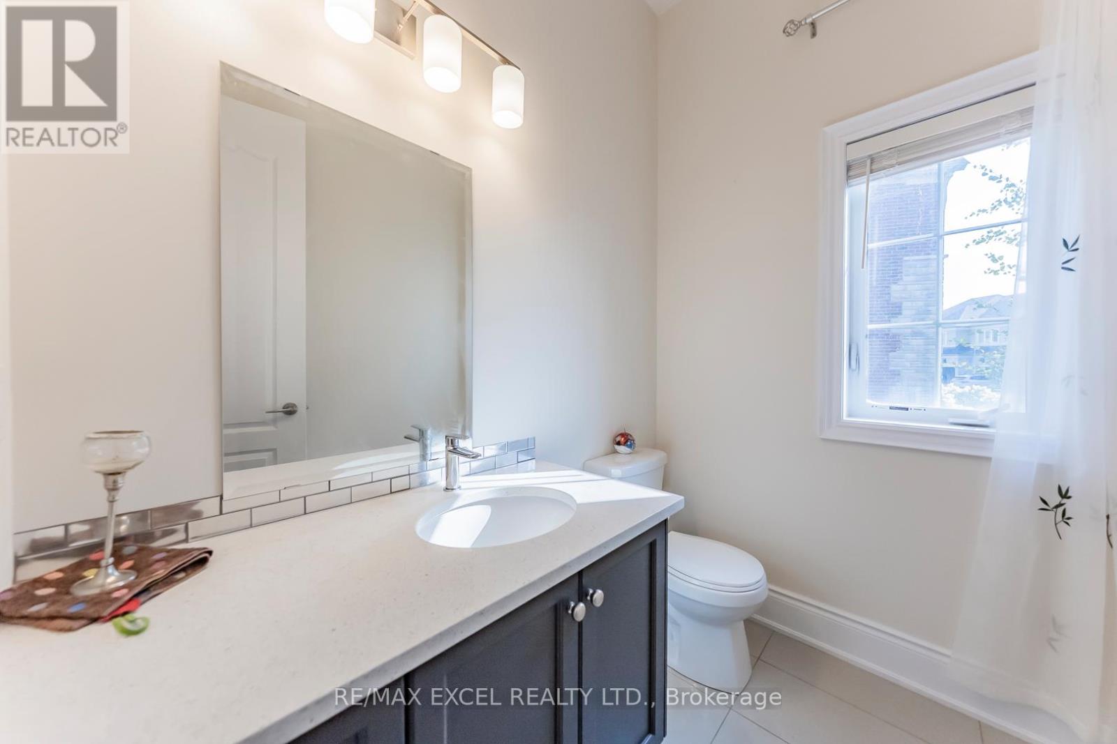 21 Paradise Valley Trail, King (Nobleton), Ontario  L7B 0A5 - Photo 11 - N12382927
