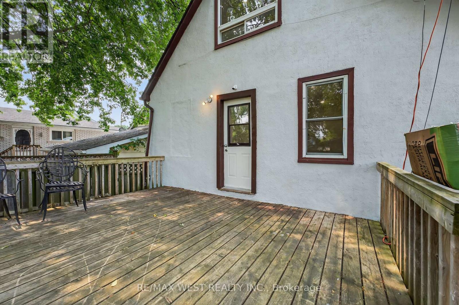 35 Kingscourt Avenue, Kingston (East Of Sir John A. Blvd), Ontario  K7K 4N6 - Photo 36 - X12383273