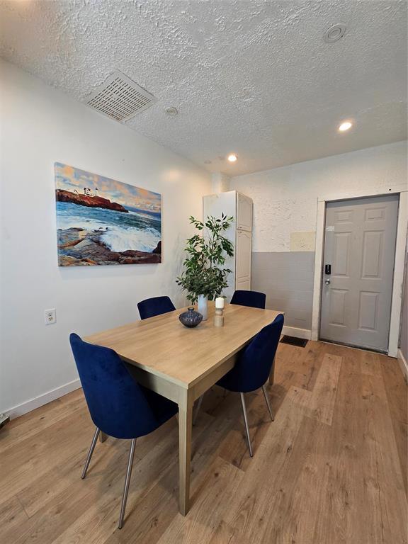 381 Victor Street, Winnipeg, Manitoba  R3G 1P8 - Photo 6 - 202522349
