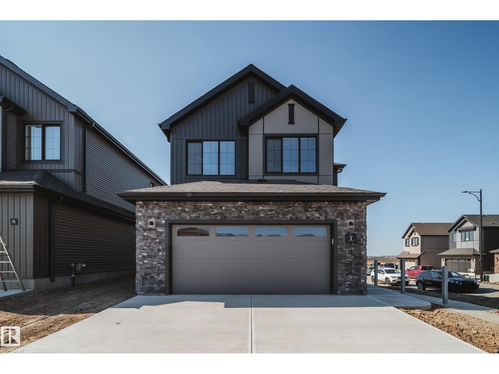 1 Cloutier Cl, St. Albert, Alberta  T8T 2C9 - Photo 2 - E4456517