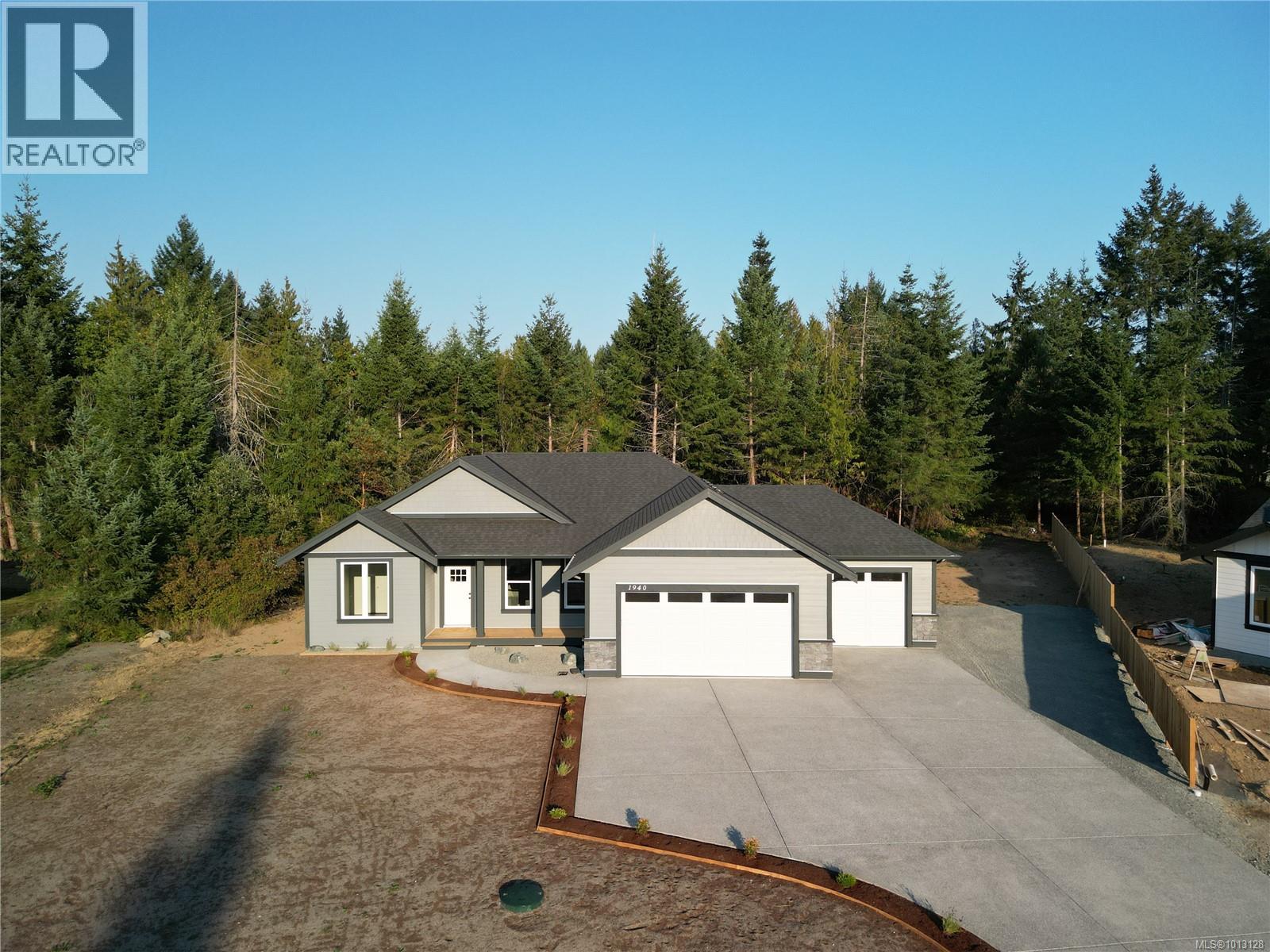 Property at 1940 Woobank Rd image 1