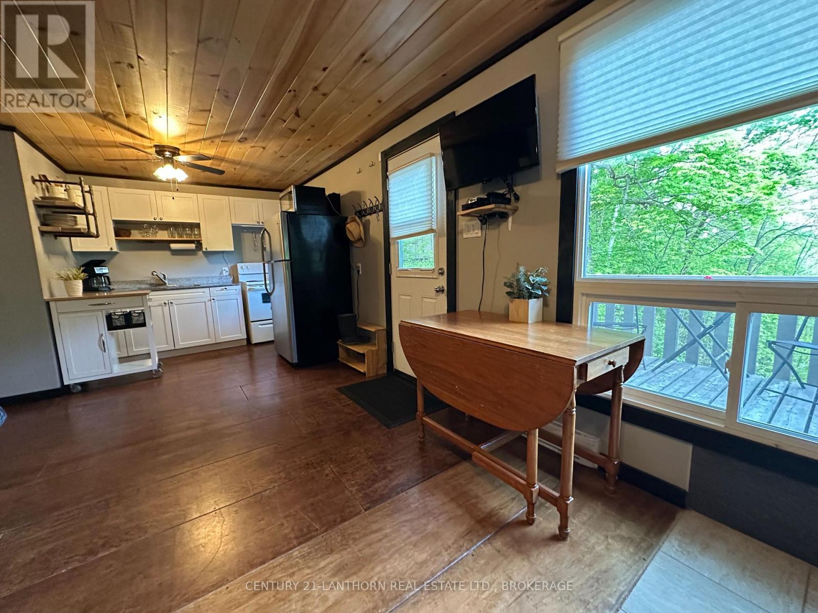 1024 Harrington Lane, Frontenac (Frontenac Centre), Ontario  K0H 1B0 - Photo 11 - X12385891