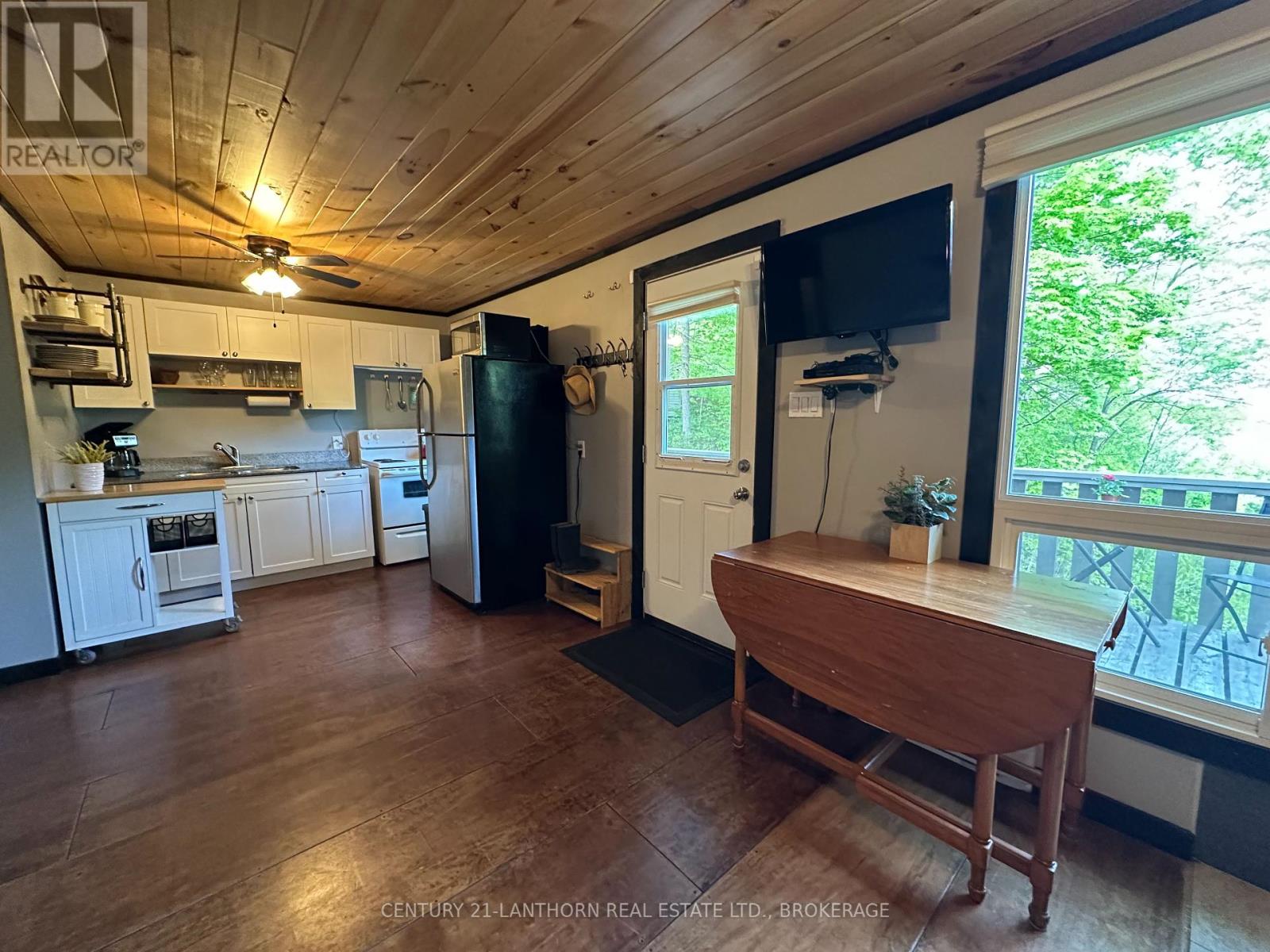 1024 Harrington Lane, Frontenac (Frontenac Centre), Ontario  K0H 1B0 - Photo 15 - X12385891