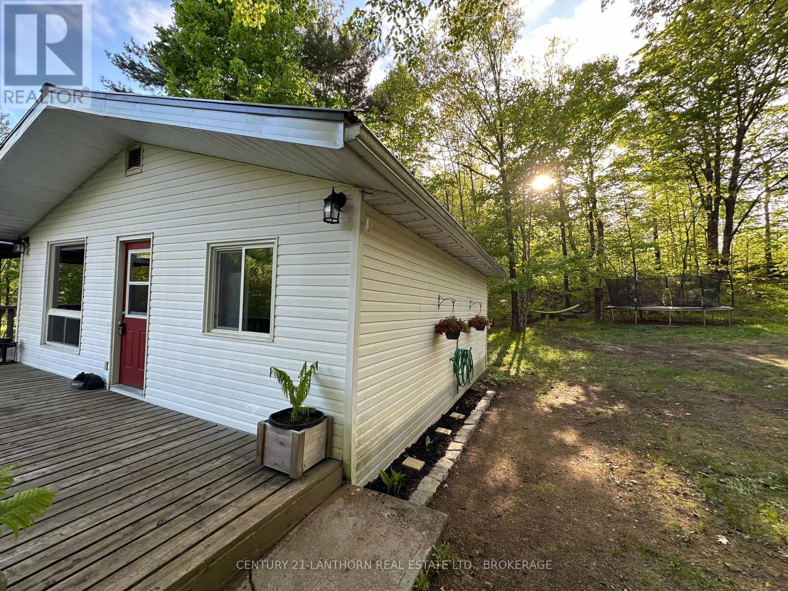 1024 Harrington Lane, Frontenac (Frontenac Centre), Ontario  K0H 1B0 - Photo 3 - X12385891