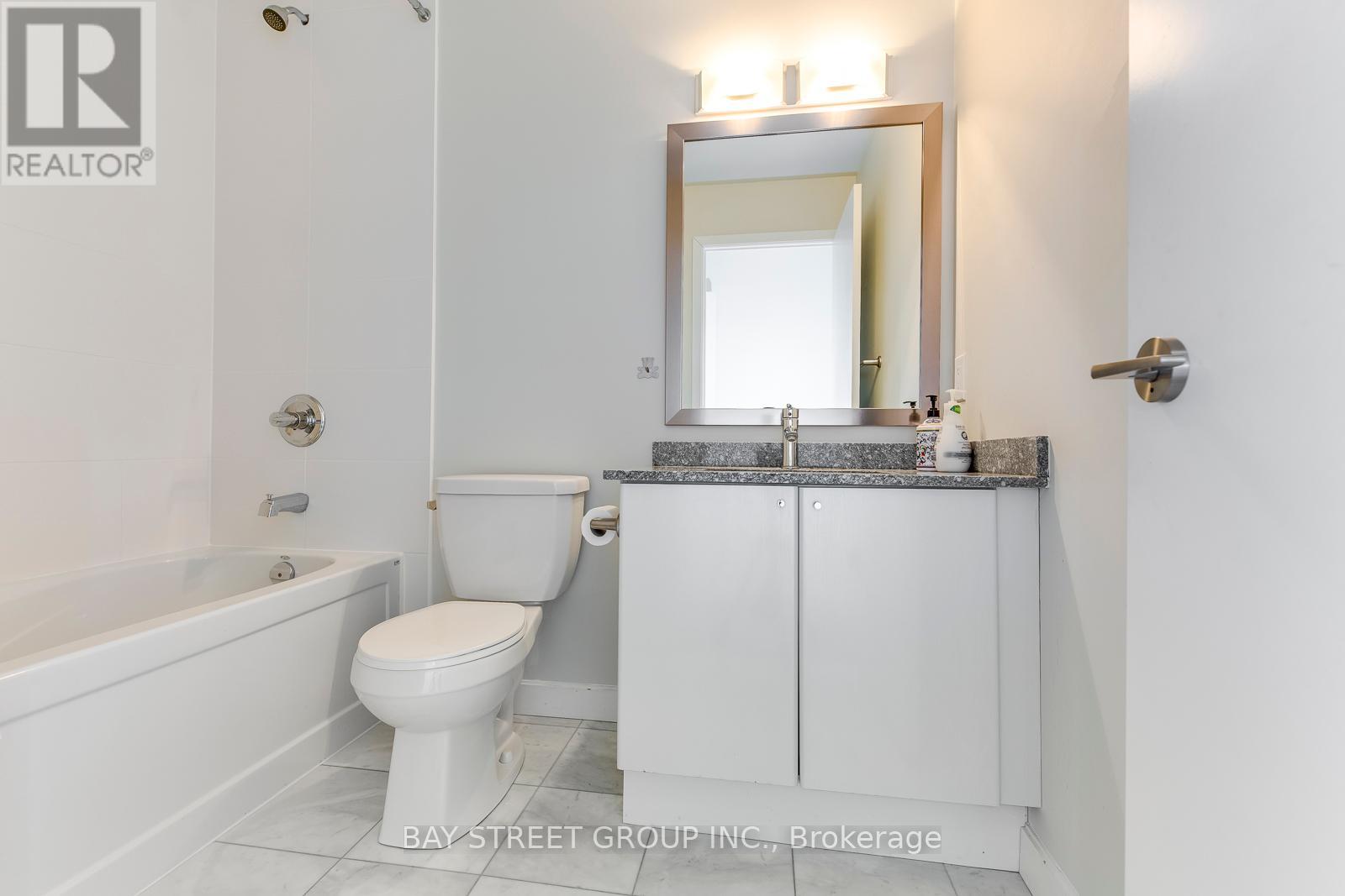 2704 - 33 Bay Street, Toronto (Waterfront Communities), Ontario  M5J 2Z3 - Photo 14 - C12385884
