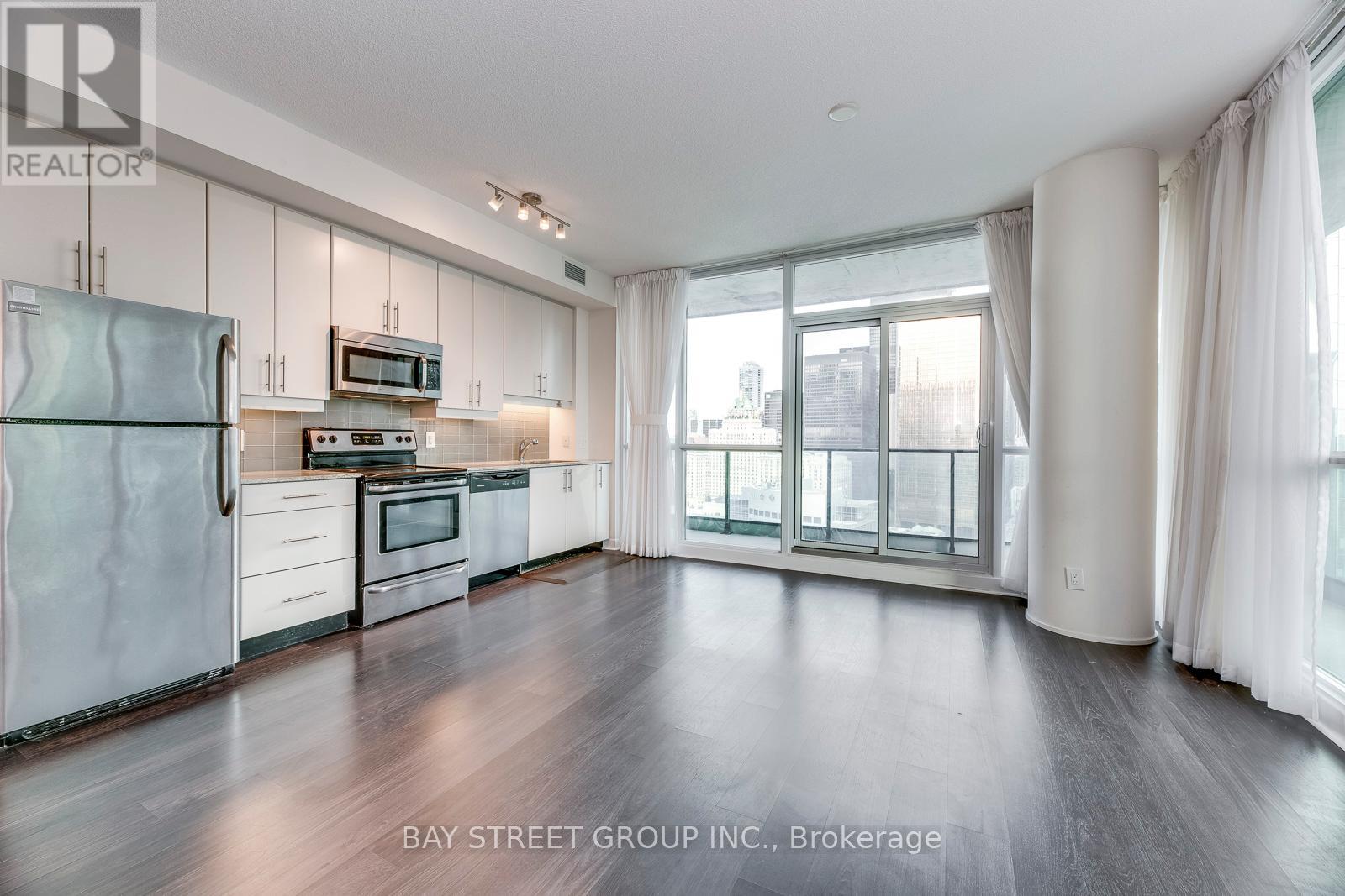 2704 - 33 Bay Street, Toronto (Waterfront Communities), Ontario  M5J 2Z3 - Photo 4 - C12385884