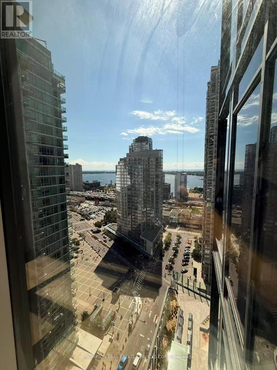 2305 - 1 Concord Cityplace Way, Toronto, Ontario  M5V 0X3 - Photo 27 - C12385895