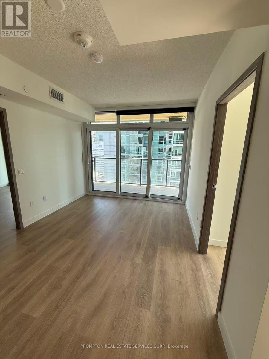 2305 - 1 Concord Cityplace Way, Toronto, Ontario  M5V 0X3 - Photo 28 - C12385895