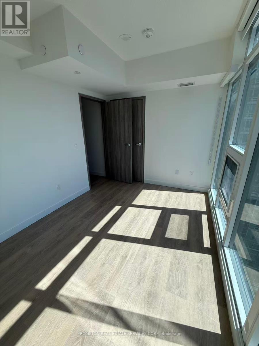 2305 - 1 Concord Cityplace Way, Toronto, Ontario  M5V 0X3 - Photo 29 - C12385895