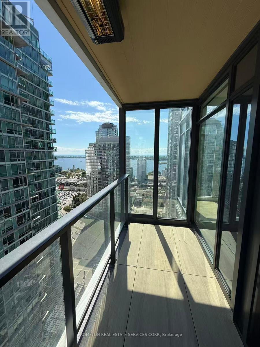 2305 - 1 Concord Cityplace Way, Toronto, Ontario  M5V 0X3 - Photo 32 - C12385895