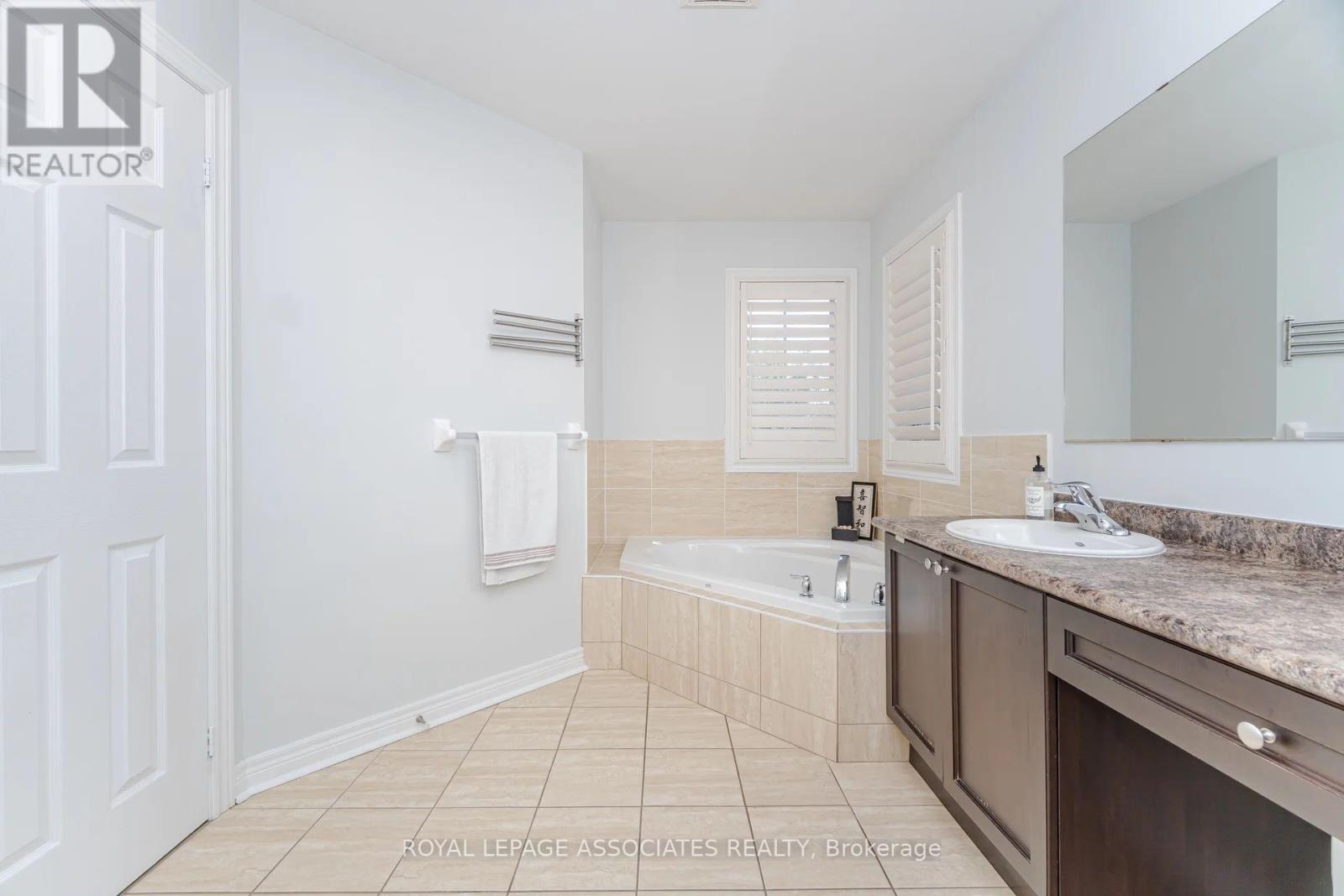 64 Atherton Avenue N, Ajax, Ontario  L1T 0L3 - Photo 30 - E12385887