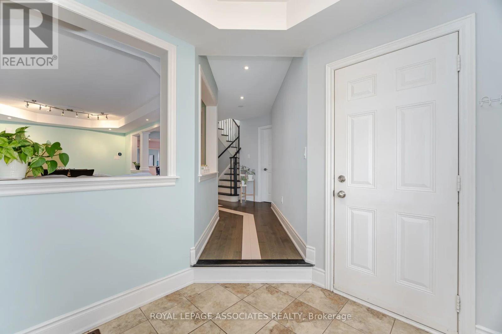 64 Atherton Avenue N, Ajax, Ontario  L1T 0L3 - Photo 7 - E12385887