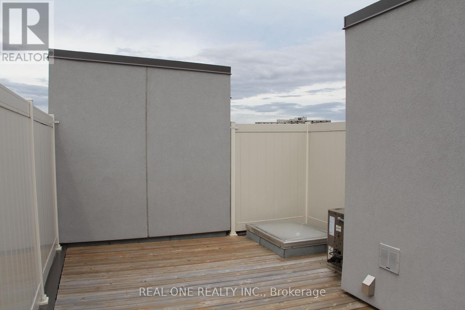 318 - 2100 Bridletowne Circle, Toronto (L'amoreaux), Ontario  M1W 2L1 - Photo 11 - E12385903