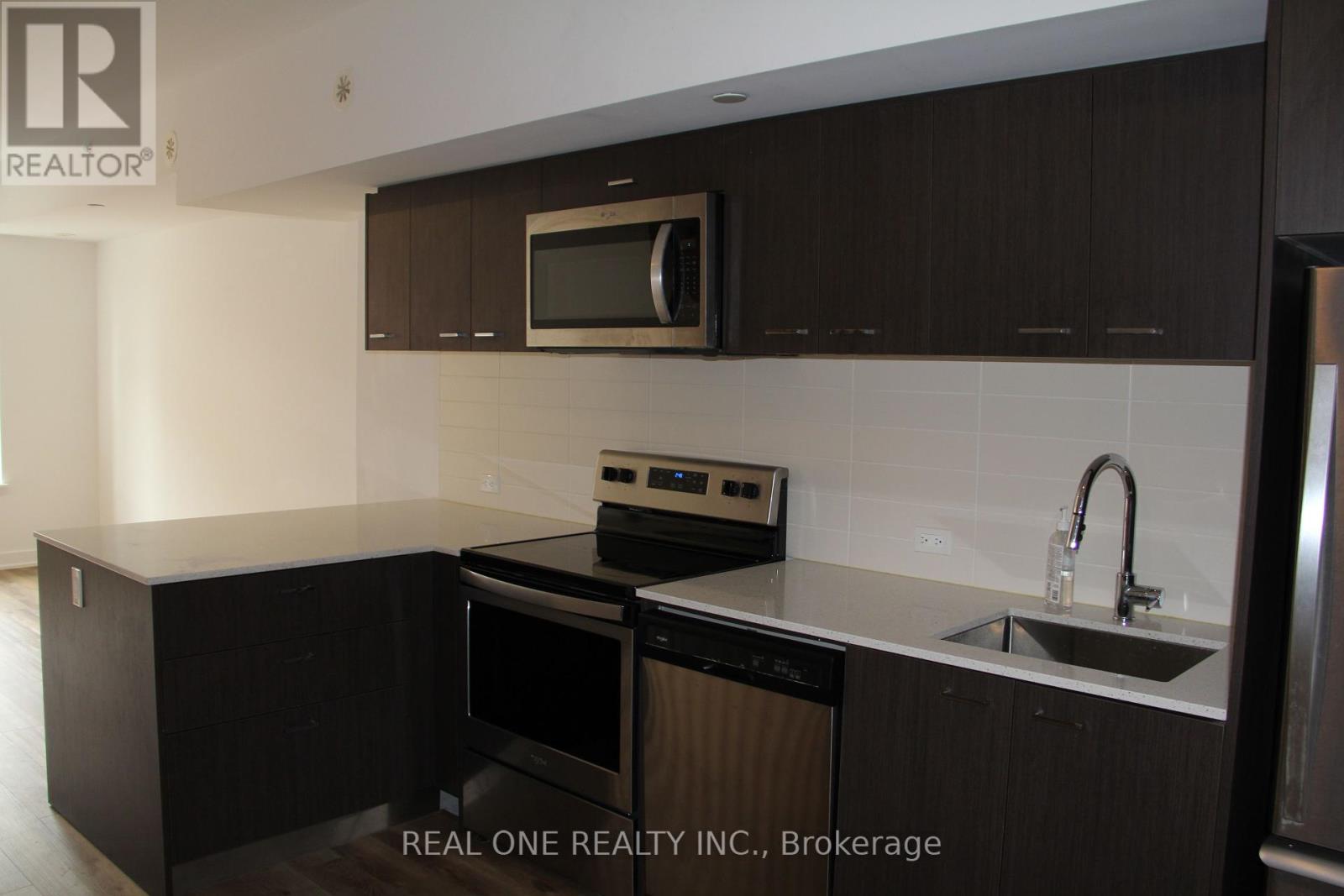 318 - 2100 Bridletowne Circle, Toronto (L'amoreaux), Ontario  M1W 2L1 - Photo 6 - E12385903