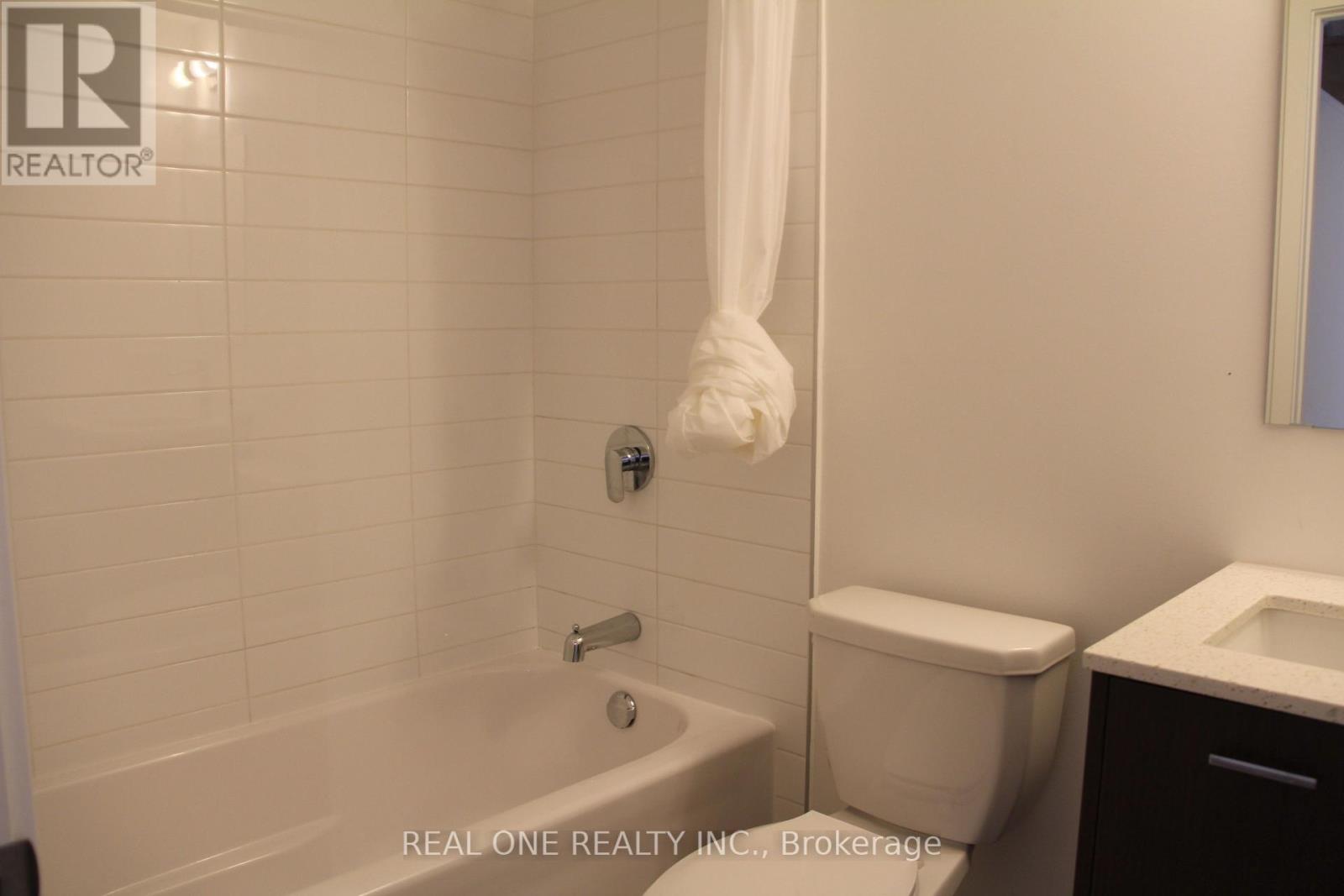 318 - 2100 Bridletowne Circle, Toronto (L'amoreaux), Ontario  M1W 2L1 - Photo 8 - E12385903