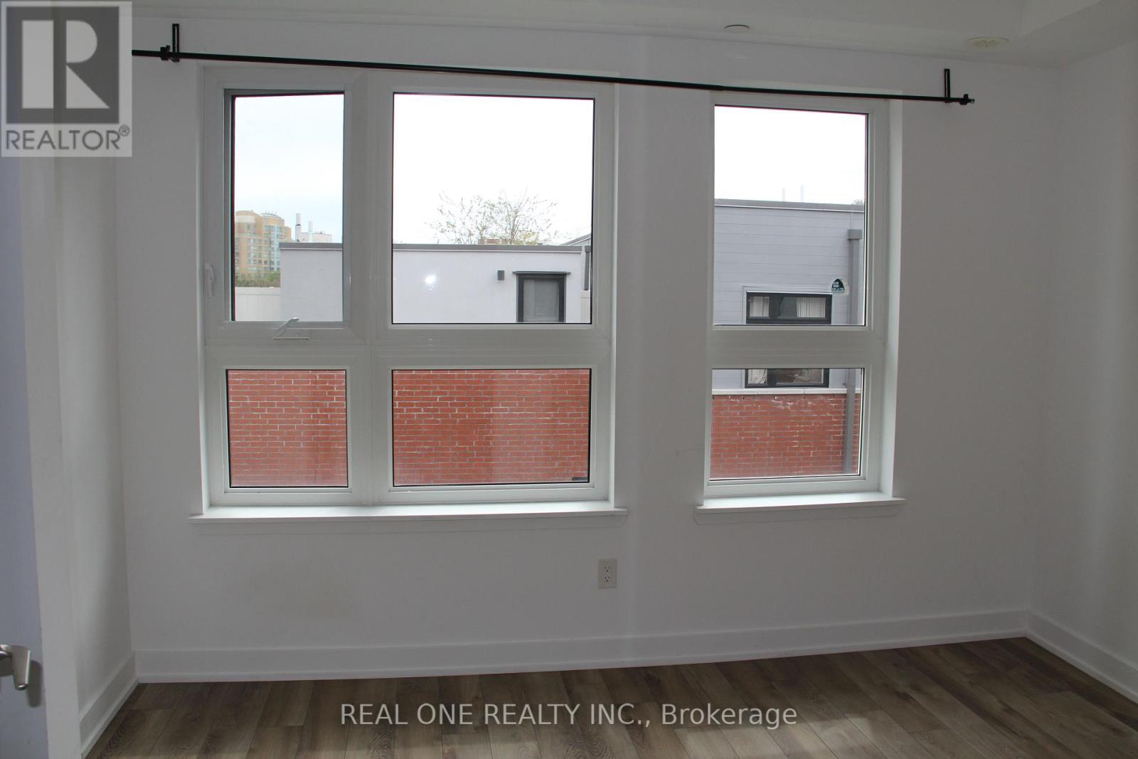 318 - 2100 Bridletowne Circle, Toronto (L'amoreaux), Ontario  M1W 2L1 - Photo 9 - E12385903