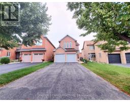 24 Golden Oak Avenue, Richmond Hill (Rouge Woods), Ca