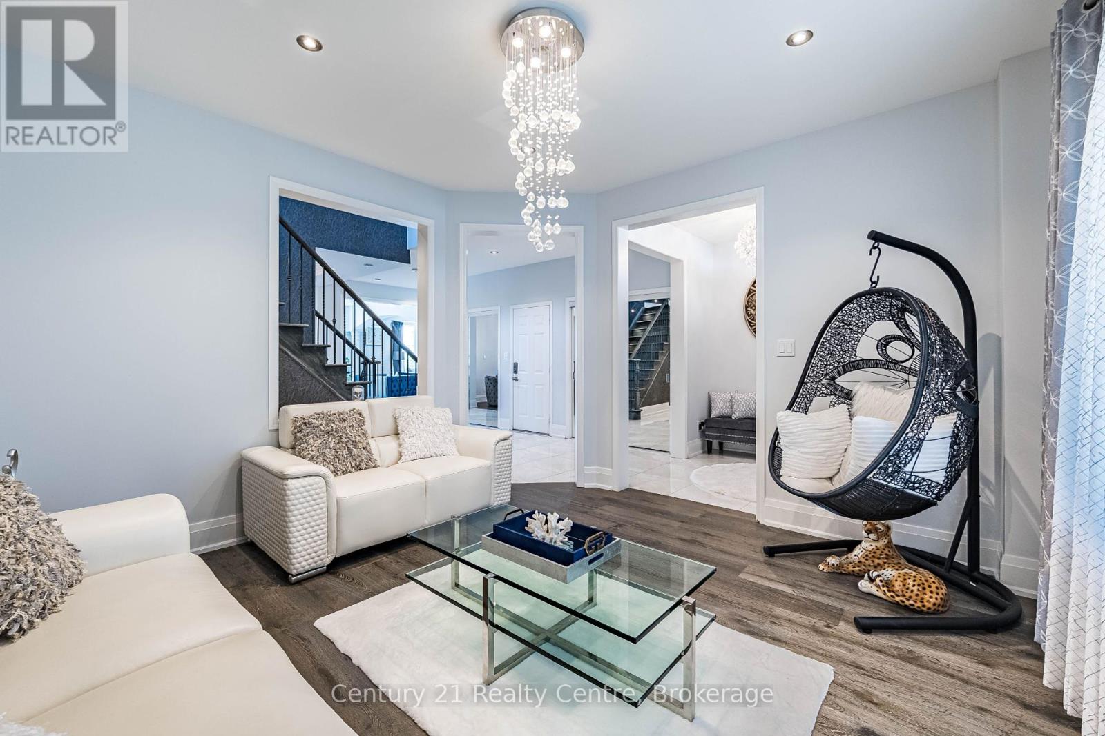 26 Catchfly Crescent, Brampton, Ontario  L6P 2H8 - Photo 6 - W12313765