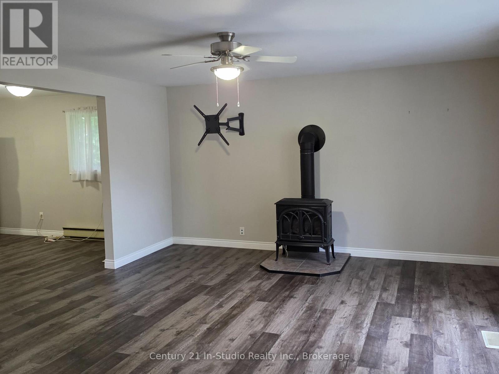 1 - 502 Ridgewood Road, Huron-Kinloss, Ontario  N0G 2R0 - Photo 3 - X12385923