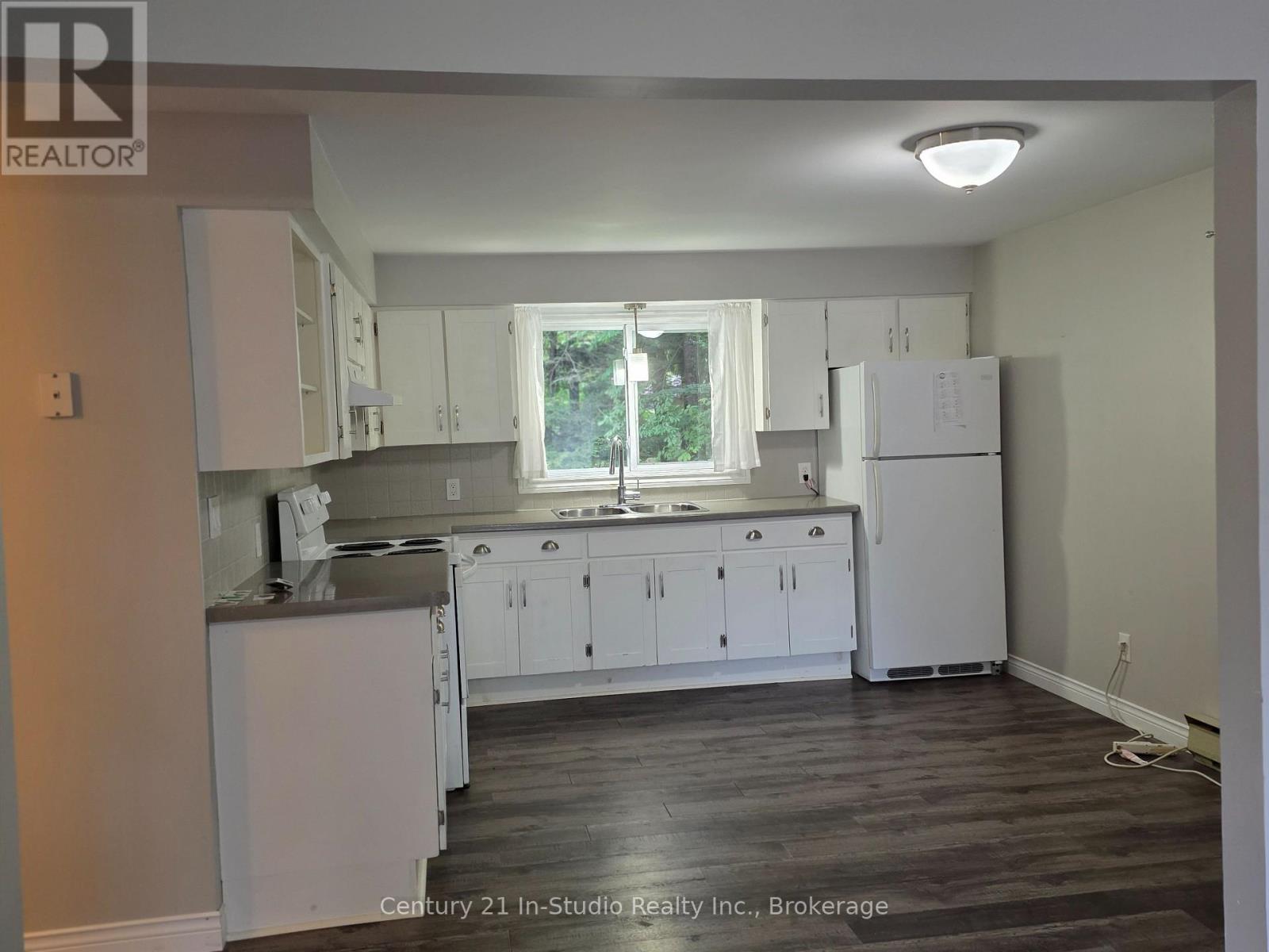 1 - 502 Ridgewood Road, Huron-Kinloss, Ontario  N0G 2R0 - Photo 4 - X12385923